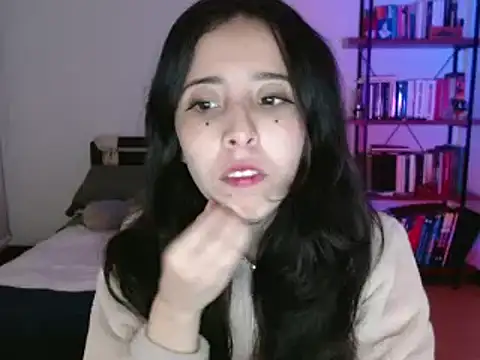 Snapshot of babyluna_8_8 chatting on 12/26/24, 03:06 babyluna 8 8 online show from 12/26/24, 03:06