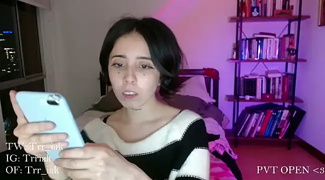 Snapshot of babyluna_8_8 chatting on 01/28/25, 04:39 babyluna 8 8 online show from 01/28/25, 04:39