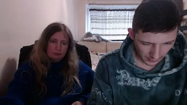 Snapshot of PeterAndJen chatting on 03/19/25, 03:29 PeterAndJen online show from 03/19/25, 03:29