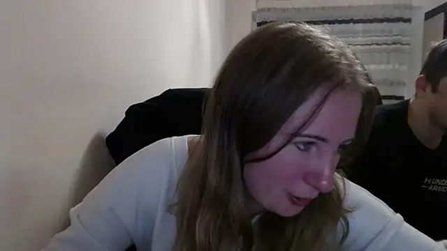 PeterAndJen online show from 10/04/25, 06:50