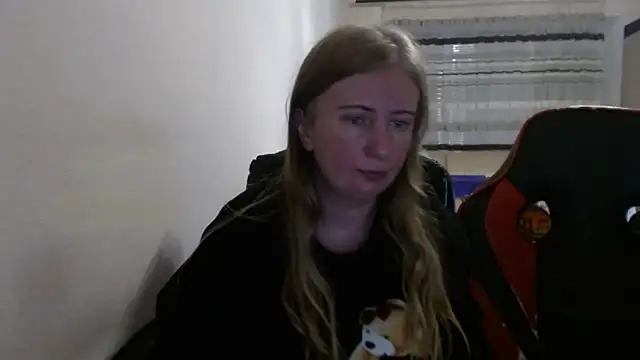 PeterAndJen online show from 11/20/25, 08:19