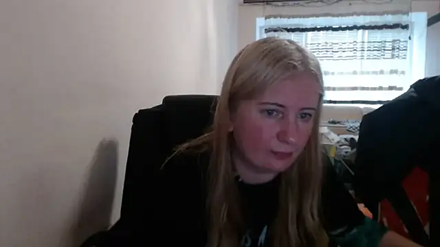 PeterAndJen online show from 05/12/26, 04:15