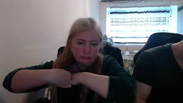 PeterAndJen online show from 05/15/26, 07:15
