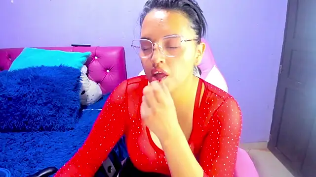 crissn0707 online show from 03/28/26, 12:21