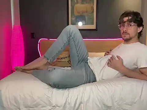 mcklister kinky feets online show from 02/16/26, 09:33