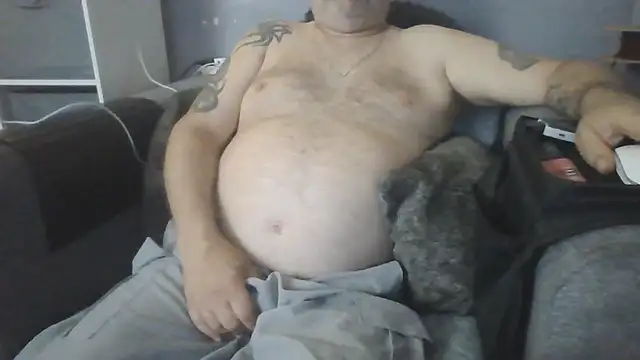Snapshot of Naturistmale45 chatting on 07/04/26, 09:21 Naturistmale45 online show from 07/04/26, 09:21