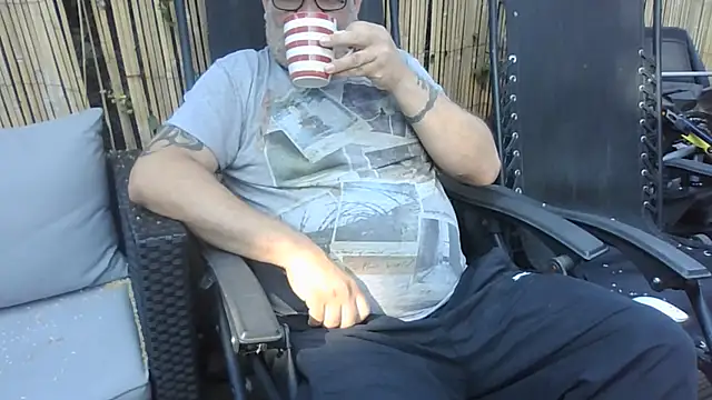 Snapshot of Naturistmale45 chatting on 07/09/26, 07:56 Naturistmale45 online show from 07/09/26, 07:56
