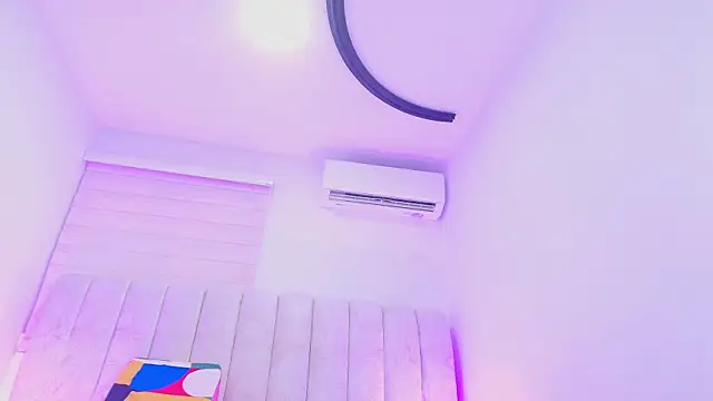 timkerbell  online show from 12/03/25, 07:23