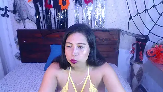 NikkieMilky online show from 10/15/25, 02:11