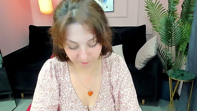 Snapshot of MargaretFatal chatting on 06/29/26, 10:15 MargaretFatal online show from 06/29/26, 10:15