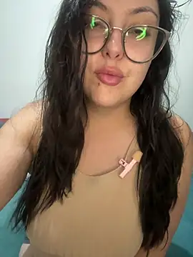 Snapshot of MileyGia chatting on 07/16/26, 03:34 MileyGia online show from 07/16/26, 03:34