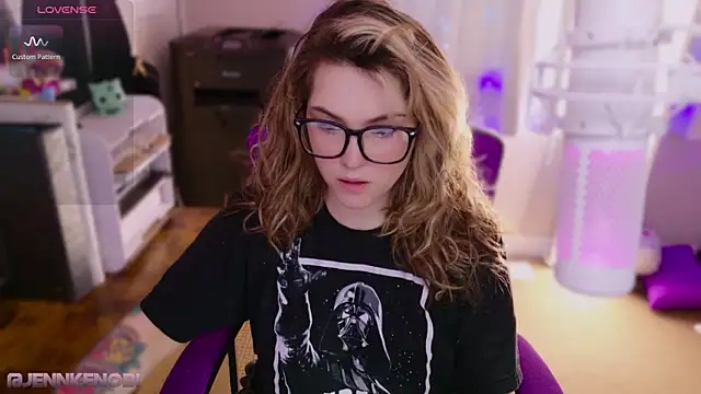 JennKenobi online show from 02/24/25, 03:53