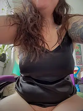 Snapshot of JennKenobi chatting on 02/26/26, 03:44 JennKenobi online show from 02/26/26, 03:44