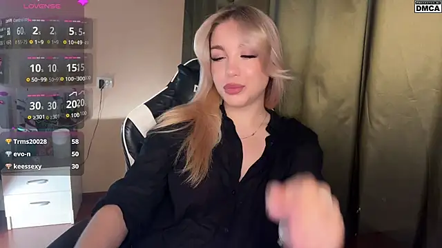 ariashaa online show from 11/15/25, 04:36