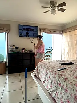 misslulipop online show from 10/26/25, 02:01