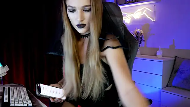 MrsTenderBeast online show from 03/07/25, 05:06