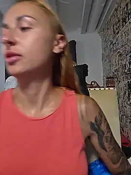 Snapshot of kylie_blck chatting on 07/12/26, 12:56 kylie blck online show from 07/12/26, 12:56