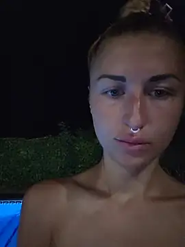 Snapshot of kylie_blck chatting on 07/17/26, 02:07 kylie blck online show from 07/17/26, 02:07