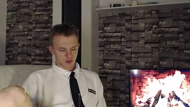 Snapshot of andrew_bjorn chatting on 11/04/25, 08:19 andrew bjorn online show from 11/04/25, 08:19