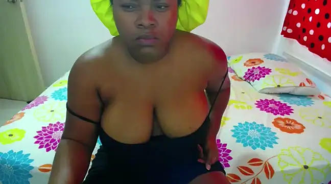 Snapshot of dayanasanz chatting on 02/05/25, 07:10 dayanasanz online show from 02/05/25, 07:10