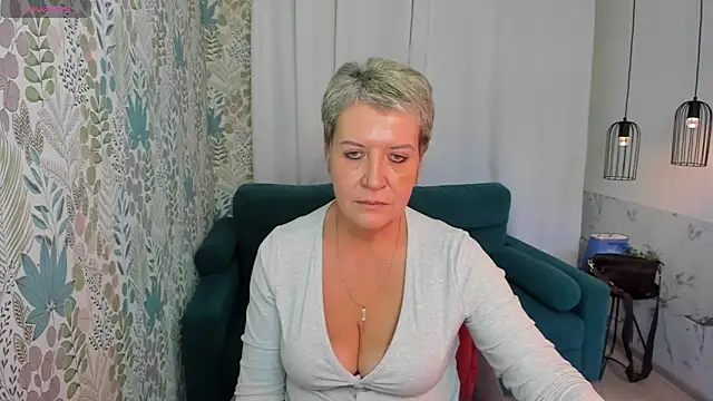 KathySunn online show from 12/24/24, 01:28