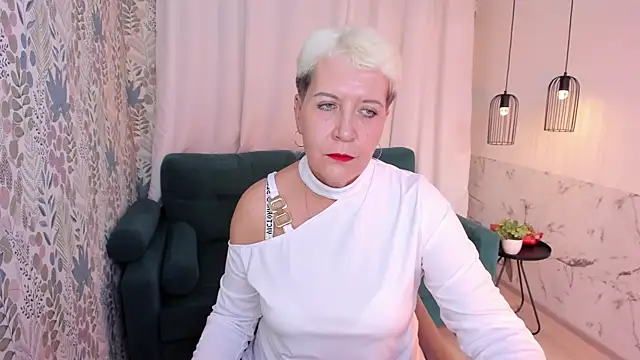 Snapshot of KathySunn chatting on 03/14/26, 01:05 KathySunn online show from 03/14/26, 01:05