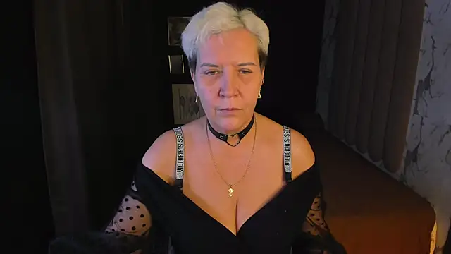 Snapshot of KathySunn chatting on 04/04/26, 01:19 KathySunn online show from 04/04/26, 01:19