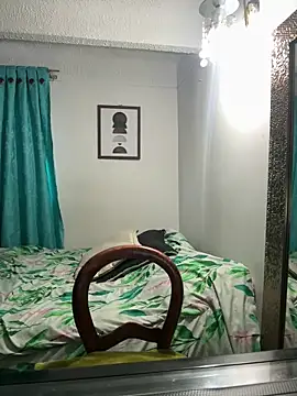 Angela isabella online show from 12/14/24, 08:51