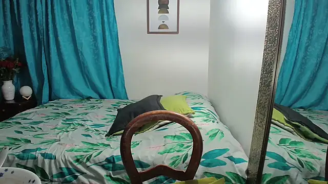 Angela isabella online show from 12/30/24, 10:55