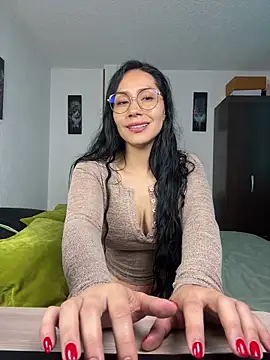 Snapshot of Angela_isabella chatting on 03/24/26, 09:42 Angela isabella online show from 03/24/26, 09:42