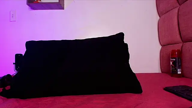 lorrayne  online show from 02/01/25, 12:05