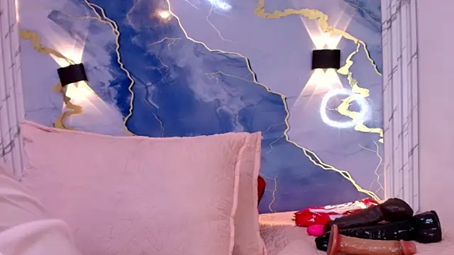 lorrayne  online show from 10/08/25, 12:14