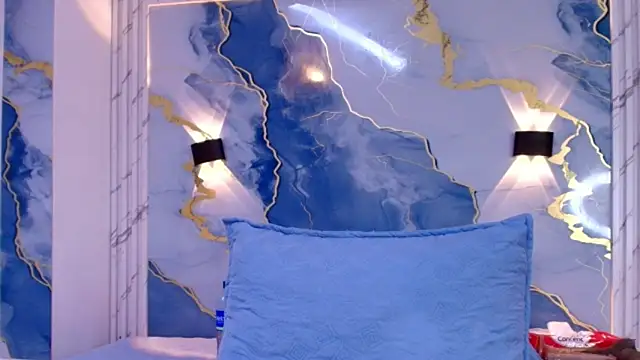 lorrayne  online show from 10/09/25, 12:14