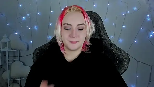 AsheLucker online show from 01/30/25, 08:21