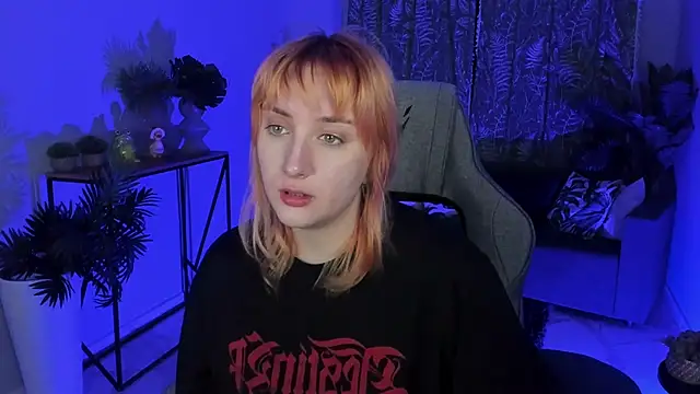 AsheLucker online show from 09/19/25, 02:24