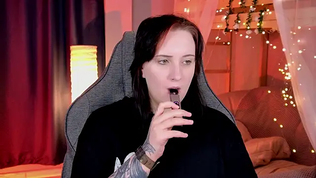 Snapshot of AsheLucker chatting on 03/14/26, 01:23 AsheLucker online show from 03/14/26, 01:23