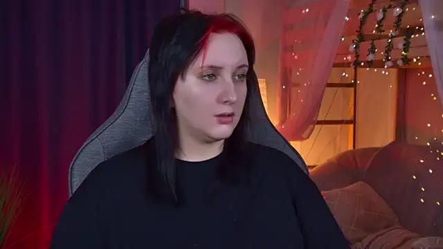 Snapshot of AsheLucker chatting on 03/21/26, 01:21 AsheLucker online show from 03/21/26, 01:21