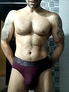 Snapshot of nihalxxx3 chatting on 03/11/25, 02:40 nihalxxx3 online show from 03/11/25, 02:40