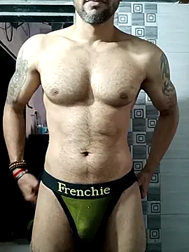 Snapshot of nihalxxx3 chatting on 04/04/26, 08:01 nihalxxx3 online show from 04/04/26, 08:01