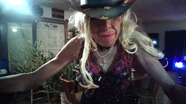 CROSSCOUNTRY1 online show from 11/16/25, 01:00