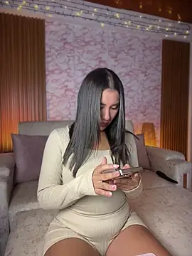 Snapshot of Ambar_pe_ chatting on 06/12/26, 01:59 Ambar pe online show from 06/12/26, 01:59