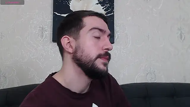 Snapshot of Dylan_Best chatting on 01/13/25, 11:38 Dylan Best online show from 01/13/25, 11:38