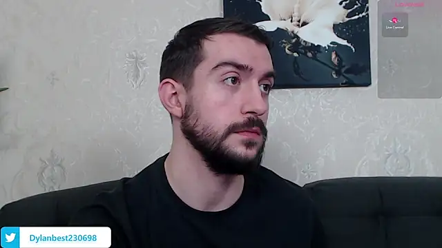 Snapshot of Dylan_Best chatting on 01/16/25, 01:37 Dylan Best online show from 01/16/25, 01:37