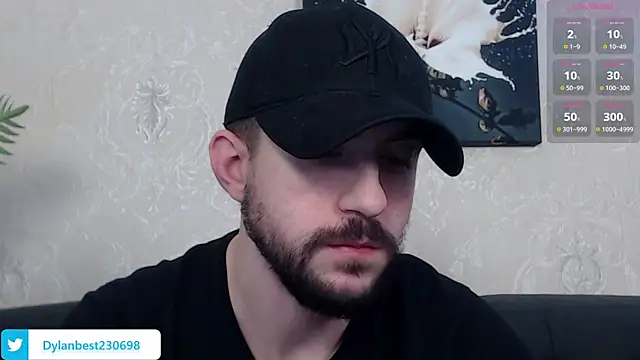 Snapshot of Dylan_Best chatting on 02/14/25, 06:23 Dylan Best online show from 02/14/25, 06:23