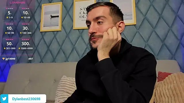 Snapshot of Dylan_Best chatting on 03/19/25, 01:51 Dylan Best online show from 03/19/25, 01:51