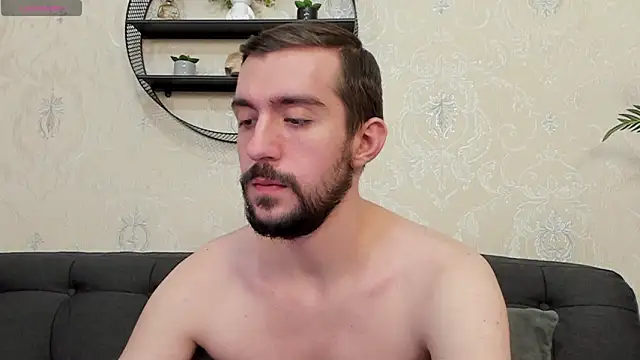 Snapshot of Dylan_Best chatting on 11/14/25, 10:07 Dylan Best online show from 11/14/25, 10:07