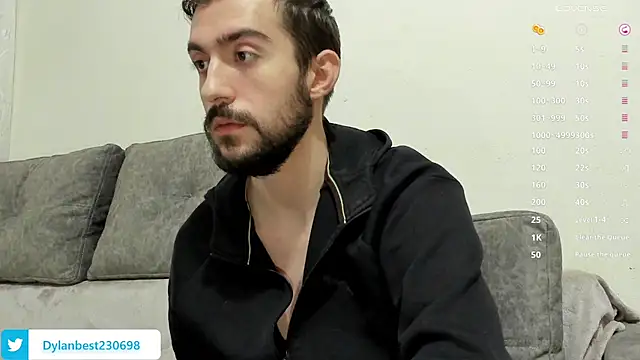 Snapshot of Dylan_Best chatting on 11/24/25, 04:34 Dylan Best online show from 11/24/25, 04:34