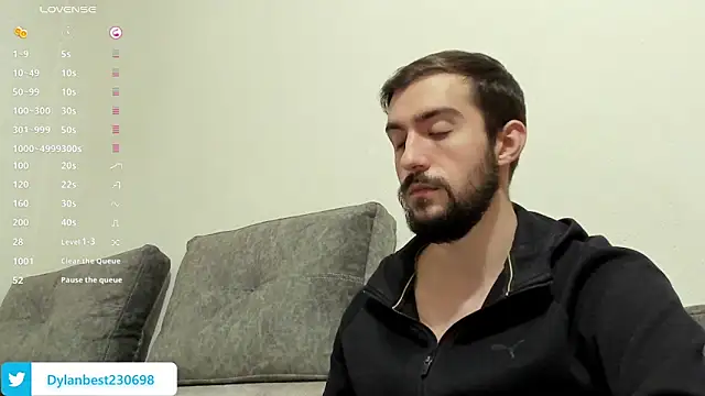 Snapshot of Dylan_Best chatting on 12/02/25, 02:45 Dylan Best online show from 12/02/25, 02:45