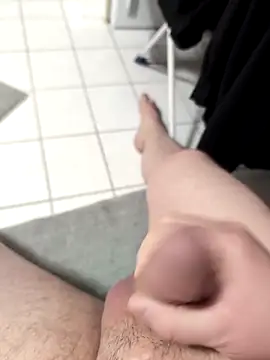 Snapshot of Philip266@xh chatting on 02/23/25, 05:12 Philip266xh online show from 02/23/25, 05:12