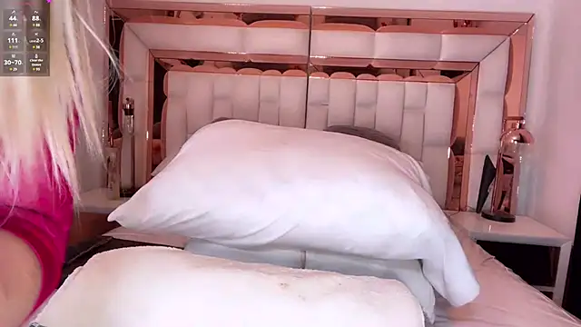 im yours 01 online show from 01/19/25, 04:33